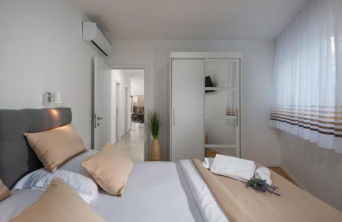 Luxury apartment Marco Polo with a private swimming pool with salt sea water - Foto 30