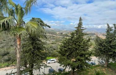 This spectacular 3-bedroom apart - Photo 45