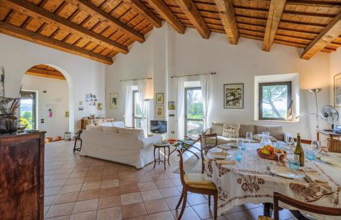 Amazing Home In Montemarciano With Wifi - Foto 18