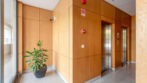 Modern 2 bedroom apt 20 min from city center - Foto 5