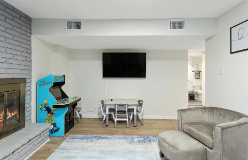 Beautiful Overland Park 3 King Bed Modern Getaway - Foto 6