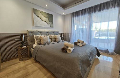 Luxury 3 Bedrooms, Private Heated Pool - EHHouse - Foto 25