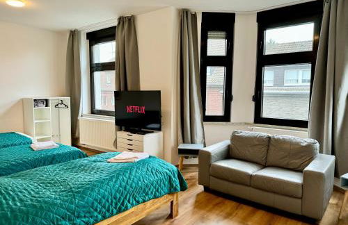 3 Rooms, free Parking, 25 min to Düsseldorf, 200 Mbps WLAN - Photo 1