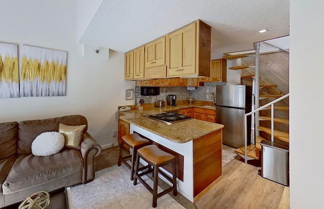 The Crestwood Condominiums - Foto 35