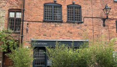 The Hat Works - Photo 2
