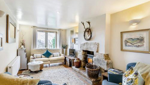 Hillcrest Cottage - Photo 2