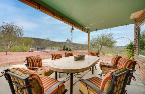 Horse-Friendly Ranch Retreat in Wickenburg! - Photo 1