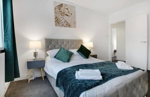 Sleek Gem Home in Houghton le Spring, Sleeps 5 - Photo 7