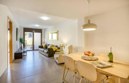 Ground floor apartment in Centre of Torroella De Montgri - Foto 1