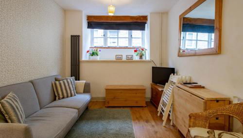The Shoe Box cottage with allocated parking - Foto 4