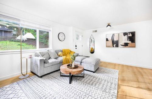 Newly Modern 4BR2BA Rambler by Super Market - Foto 14