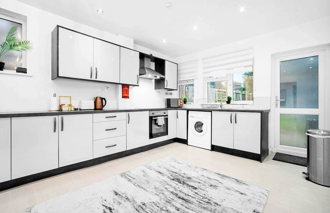 Large Family House With Garden Close to Birmingham - Foto 9