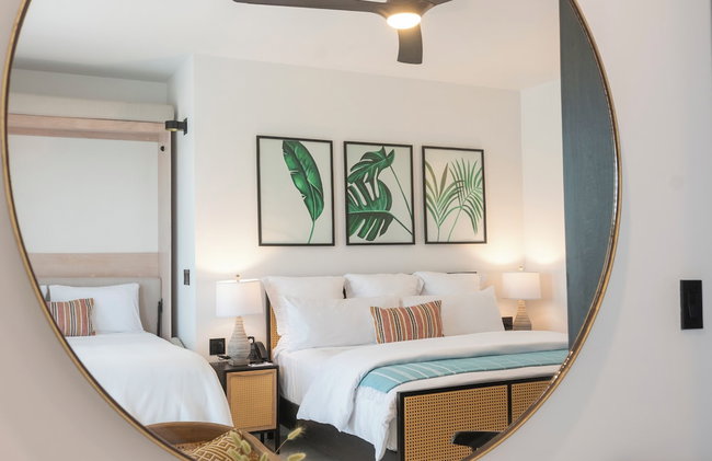 Flamboyan Hotel & Residences - Photo 16