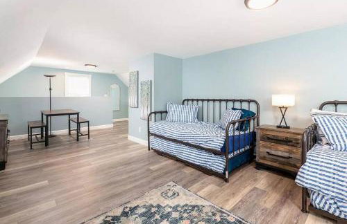 2-Unit House, big Lake Winnisquam views - Sleeps 13 - Foto 31