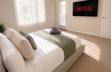 Sunny Marina Del Rey Apartment- Hot Tub, Game Room, BBQ, Projector - Foto 20