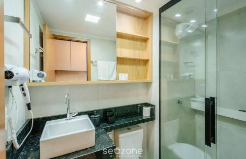 ONE - Estúdios em Piatã, 230m da Praia - Foto 43