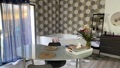 Le petit nous- Gîte cosy avec jacuzzi en Anjou - Foto 4