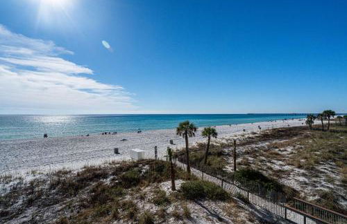 Edgewater Oasis Gorgeous Resort Condo on Beach! - Photo 46