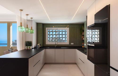 Terrace by the Sea Penthouse & Puerto de Estepona - Photo 14