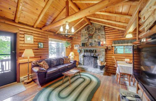 Waterfront Newport Vacation Rental on Sacheen Lake - Foto 3