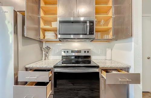 XL 1BR 2-King Beds Near Mayo Pool Gym Workspace - Foto 18