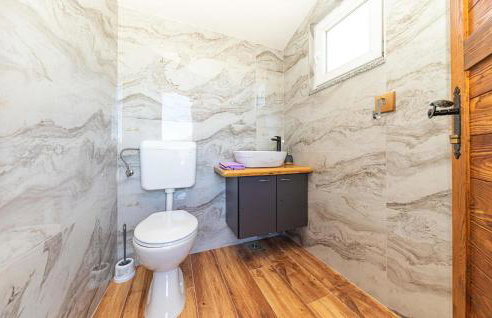 Nice Home In Trolokve - Foto 28