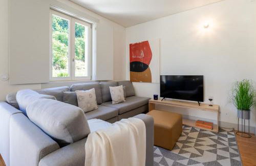 Lovely Apartments in the Heart of Guimarães by HostWise - Foto 54