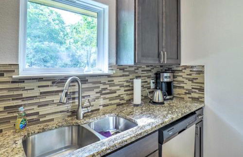 Sun-Lit Studio about 2 Mi to Downtown Austin! - Foto 14