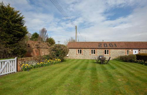 The Bolt Hole - Photo 1