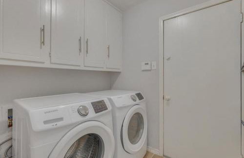 Dream Vacation Home with Pool for Large Groups - Foto 36