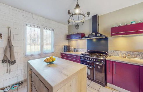 Lovely Home In Eyraud-Crempse-Maurens - Foto 7