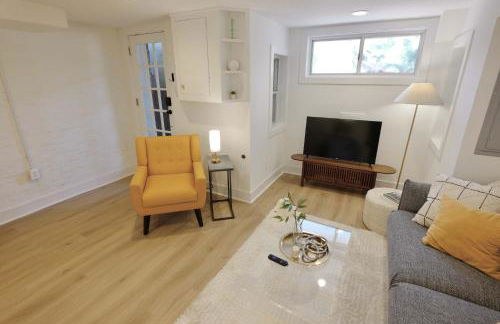 Parkside Living - Steps from Lincoln and Stanton Park - Foto 7