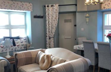 The Toll House - Photo 9