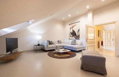 CASA CON PISCINA EN EL CENTRO - Foto 10