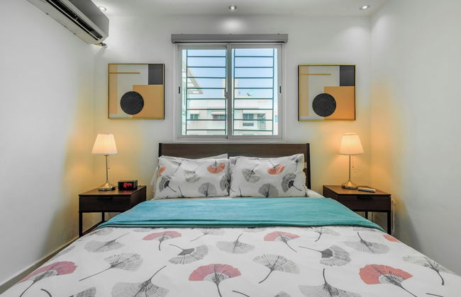 Oceanfront Condo in Ave. España Sleeps 8 - Foto 1