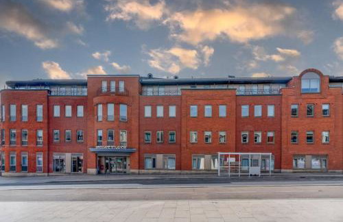 Bright & Spacious Mid-Level Studio at Briggate Studios Leeds City Centre - Photo 32