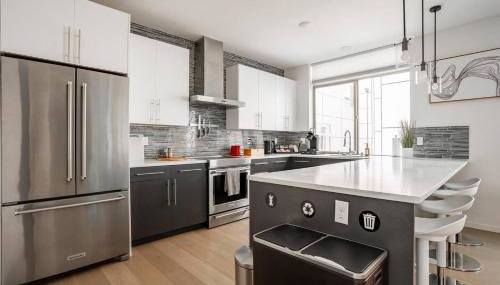 Stylish Urban Retreat w Rooftop Deck - Foto 2