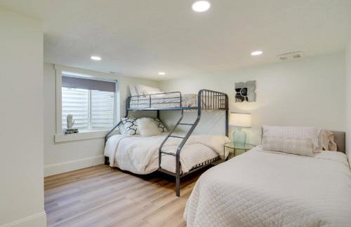 Private Pool and Hot Tub Luxe Unit Near UTA Train! - Foto 11