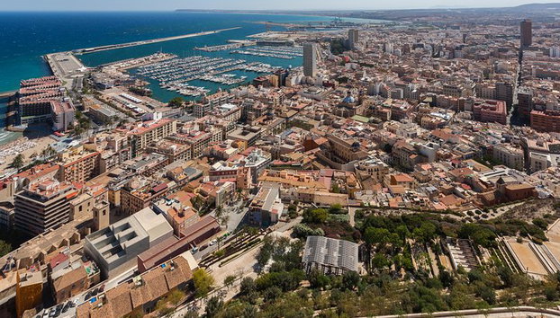 Recorrido a pie de medio día privado por Alicante - Foto 4