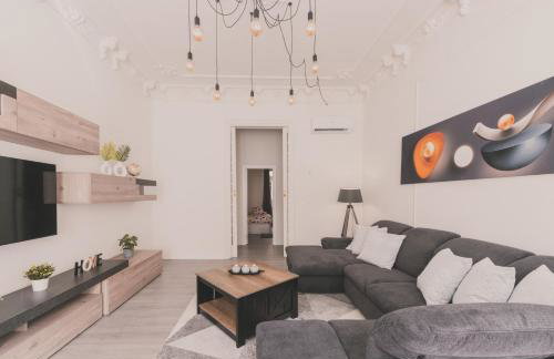 Amplio Piso de 7 habs, 4 baños sobre calle Gran Vía - Foto 63