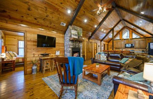 Whitetail Retreat Cabin for 13 - Foto 3