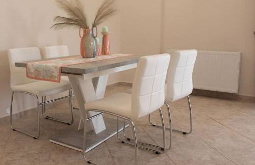 Serenity Guesthouse - Photo 3