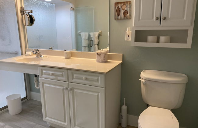 Lovers Key Resort by Check In Vacation Rentals - Photo 19