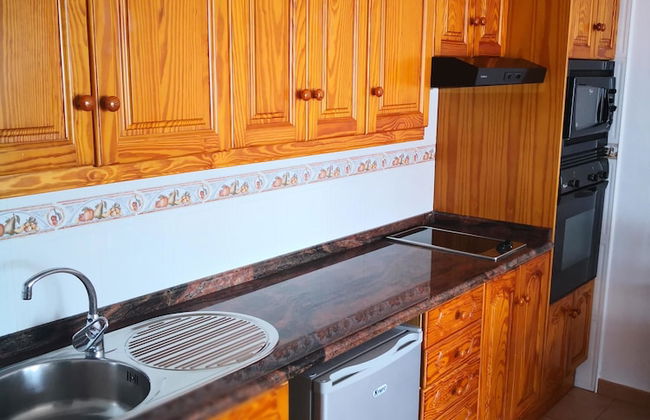 Castillo Beach Club Apartments - Photo 15