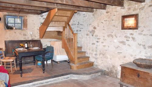 Maison charmante à Meyrignac-l'Église avec cheminée - Foto 2