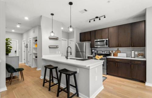 Exceptional 2BR in Prime Location Top Amenities - Foto 3