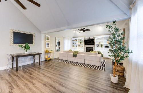 Ultimate Getaway Explore Katy & Houston in Style - Foto 8