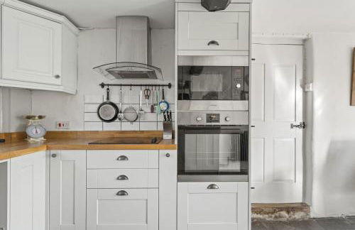 Thatched Cottage & Tranquil Gardens Gated Parking - Foto 8