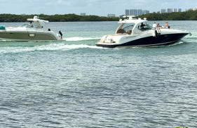 South Florida Spacious Oasis 4BR Retreat with 2 King Beds, Amazing Pool, near Beaches - Photo 2