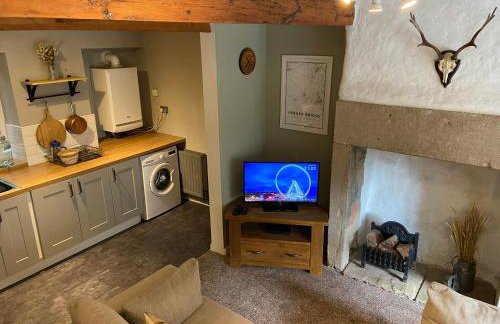 Calderside Cottage (2 BDR Central Hebden Bridge) - Photo 7